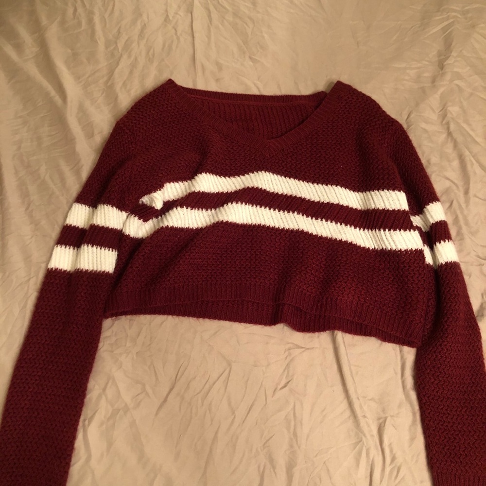 Maroon sweater